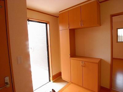 Receipt. The photograph is a property of the same manufacturer and construction