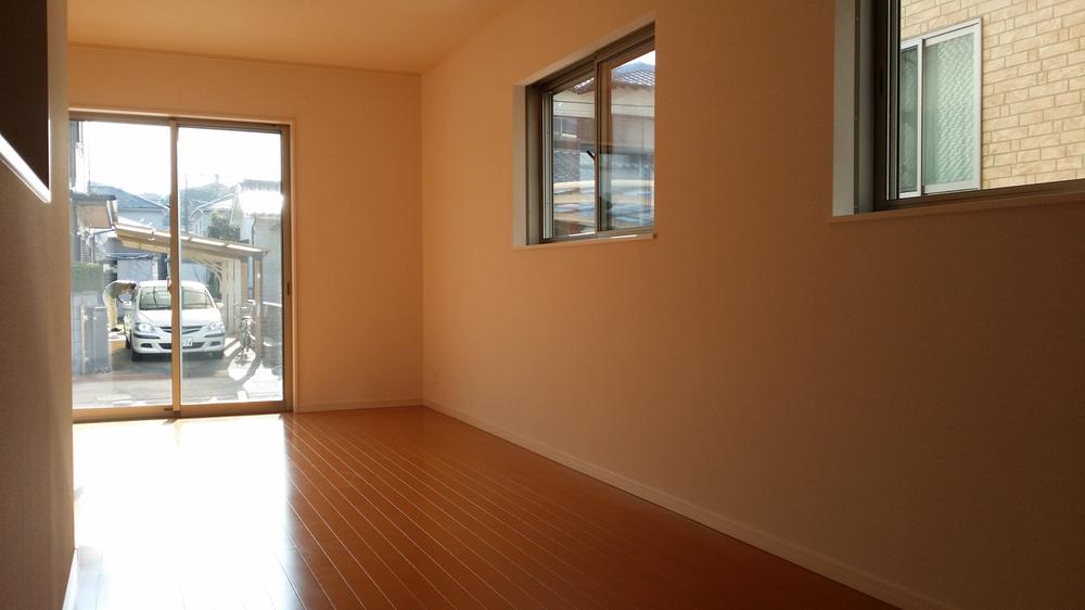 Living. Local (12 May 2013) Shooting