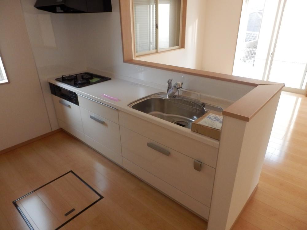 Same specifications photo (kitchen)