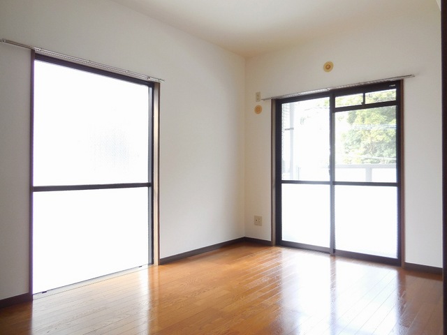 Living and room. May day