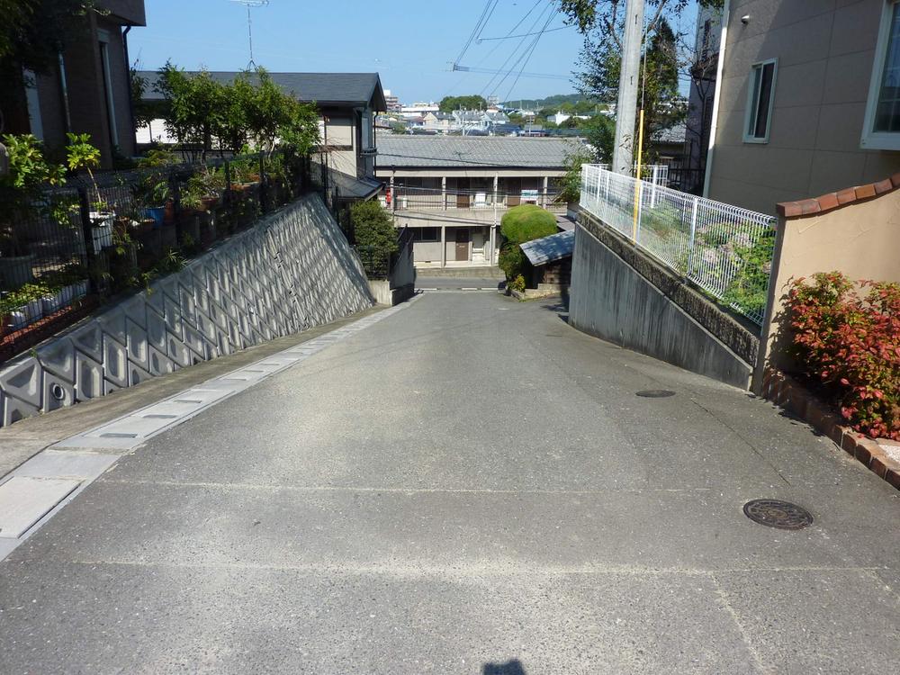 Local photos, including front road. Local (11 May 2013) Shooting