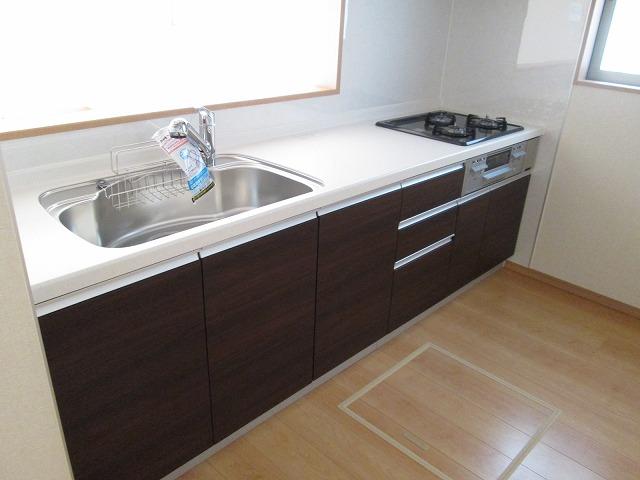 Same specifications photo (kitchen)