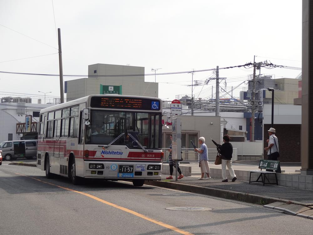 Other Environmental Photo. Nishitetsu than bus stop 130m walk 2 minutes until the "Finance" bus stop, Nimble access to Tenjin!