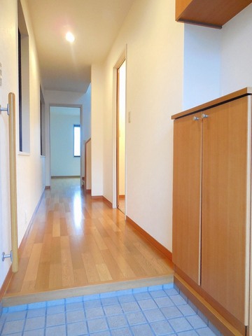 Other room space. This listing will start from here