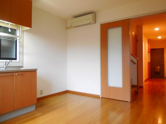 Living and room. Spacious living room