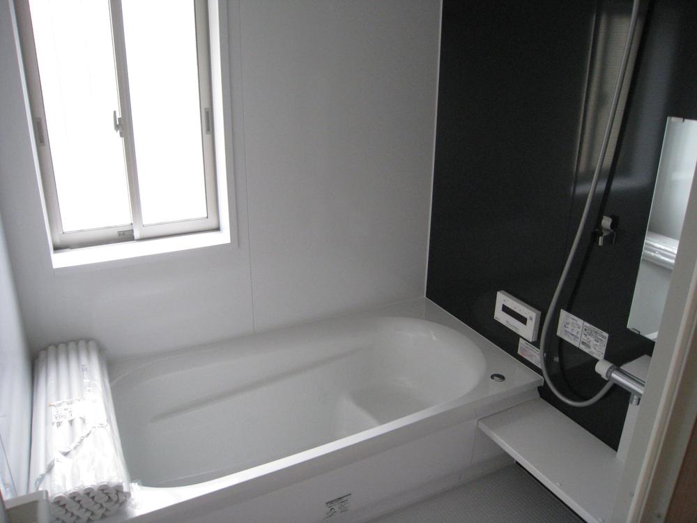 Bathroom. Indoor (12 May 2013) Shooting