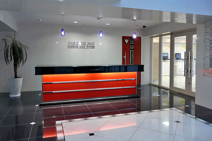 Building appearance. Entrance