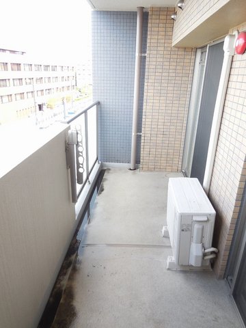 Other room space. Large balcony