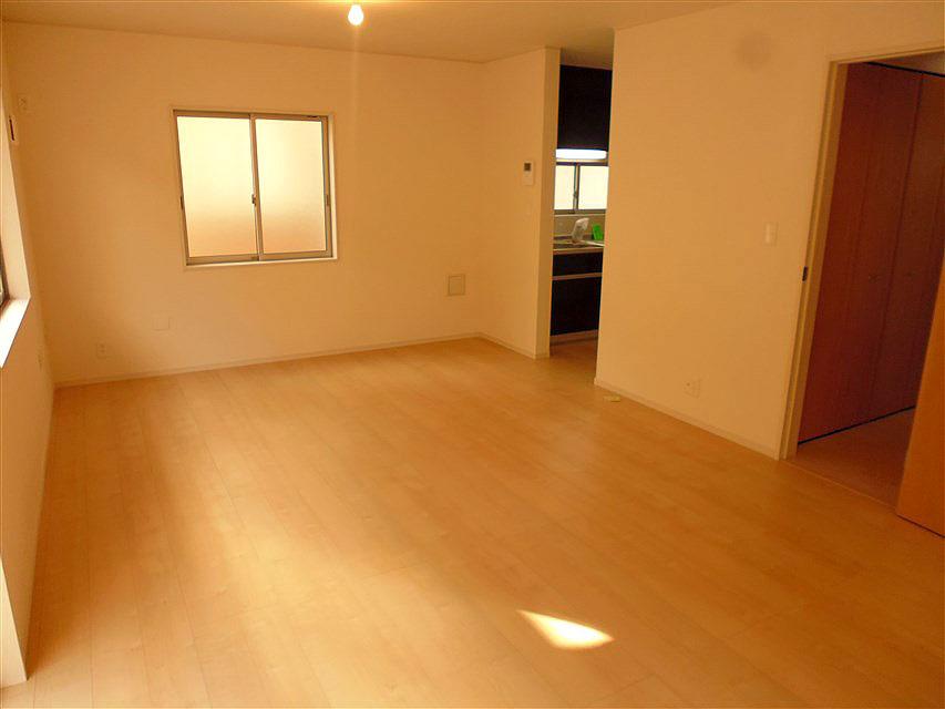 Living. Bright and wide over have living