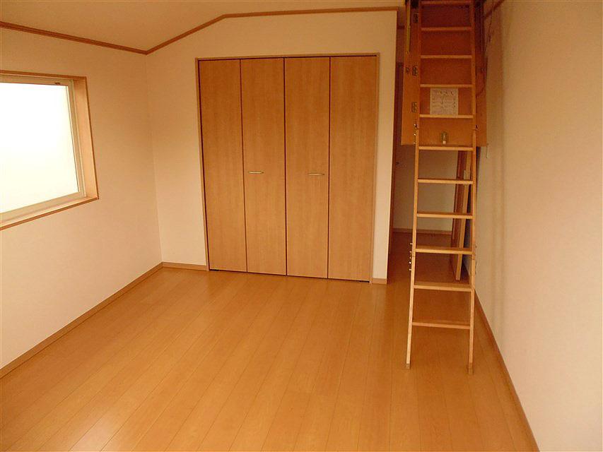 Non-living room. Akarui 2 Kaiyoshitsu