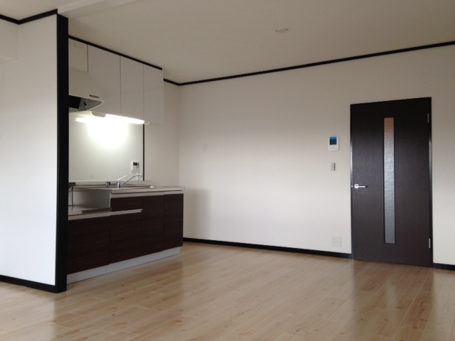 Living and room. It was re-covered all the flooring! It was connected Western-style rooms to one LDK