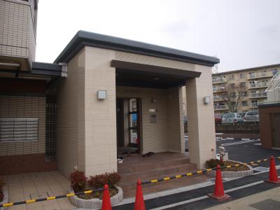 Building appearance. Entrance