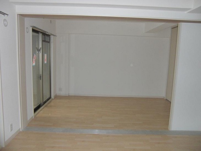 Balcony. Western style room