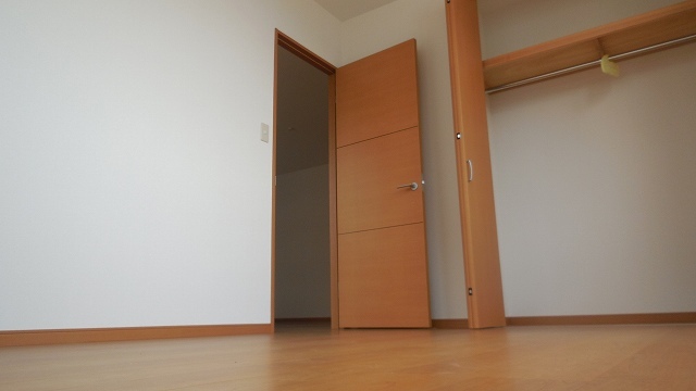 Other room space. Western style room