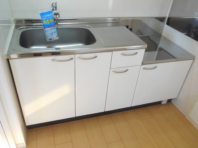 Kitchen. Clean kitchen