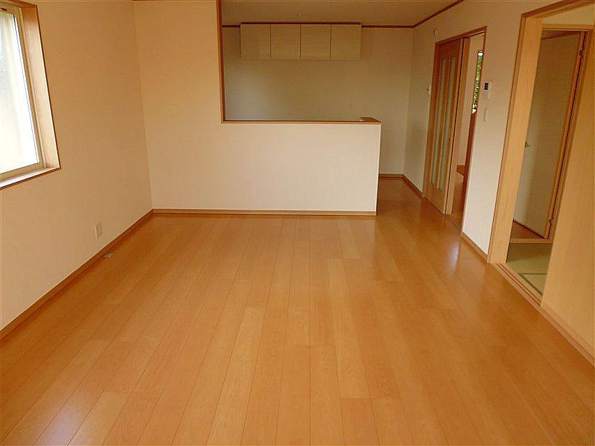 Living. Bright and wide over have living