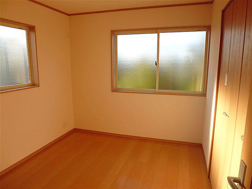 Non-living room. Akarui 2 Kaiyoshitsu