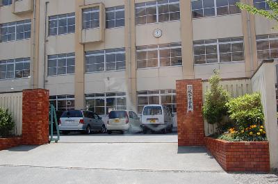 Junior high school. JoKaoru 300m until junior high school (junior high school)