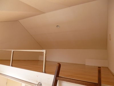 Other room space. loft