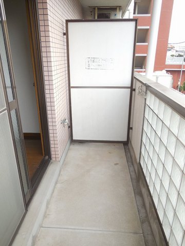 Other room space. It is also full of light balcony