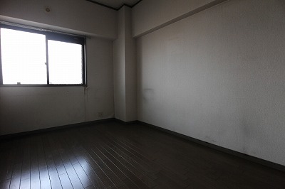 Other room space. Western style room