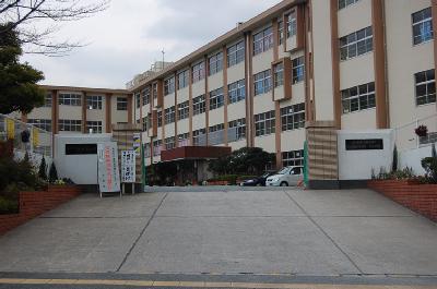 Primary school. Kashiihigashi 1000m up to elementary school (elementary school)