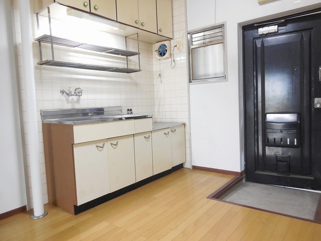 Other room space. dining