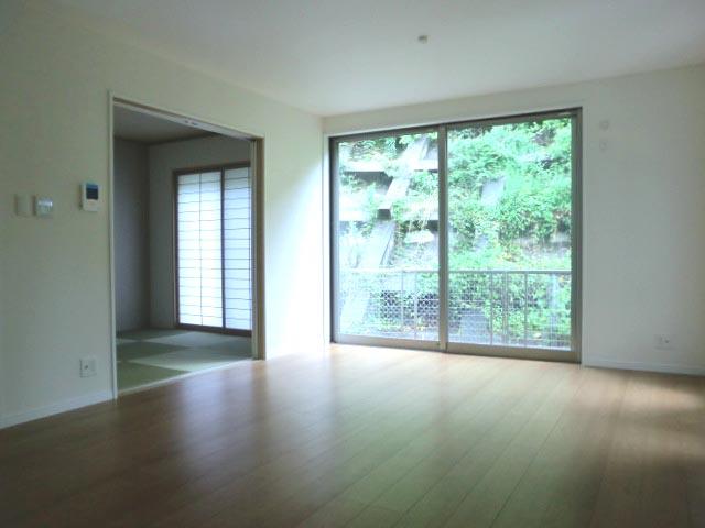 Living. 15.1 Pledge of LDK