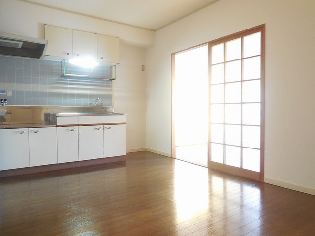 Living and room. Large living