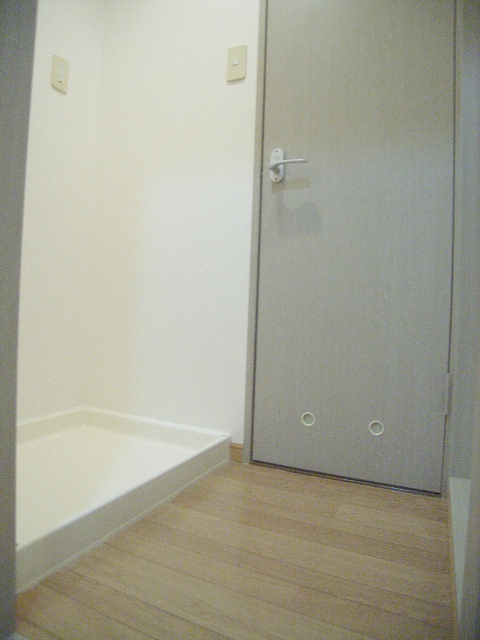 Other room space. Dressing room