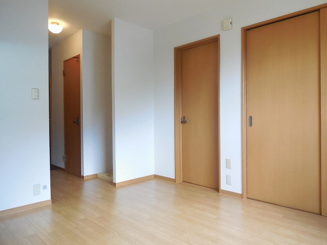 Other room space. Bright keynote of flooring