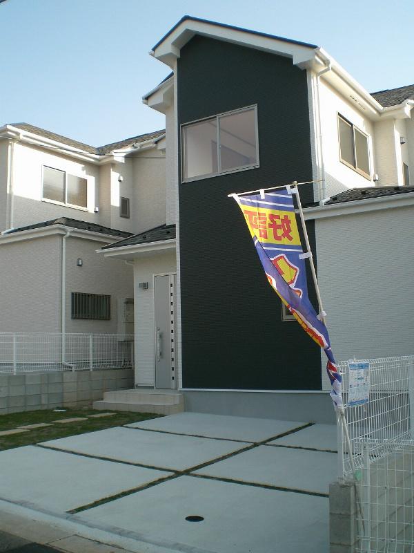 Local appearance photo. White and gray contrast stylish appearance