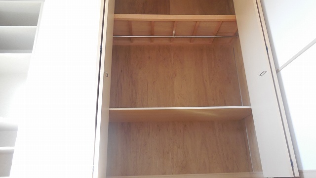 Other room space. Receipt