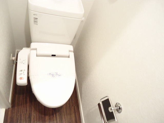 Other room space. Gentleness