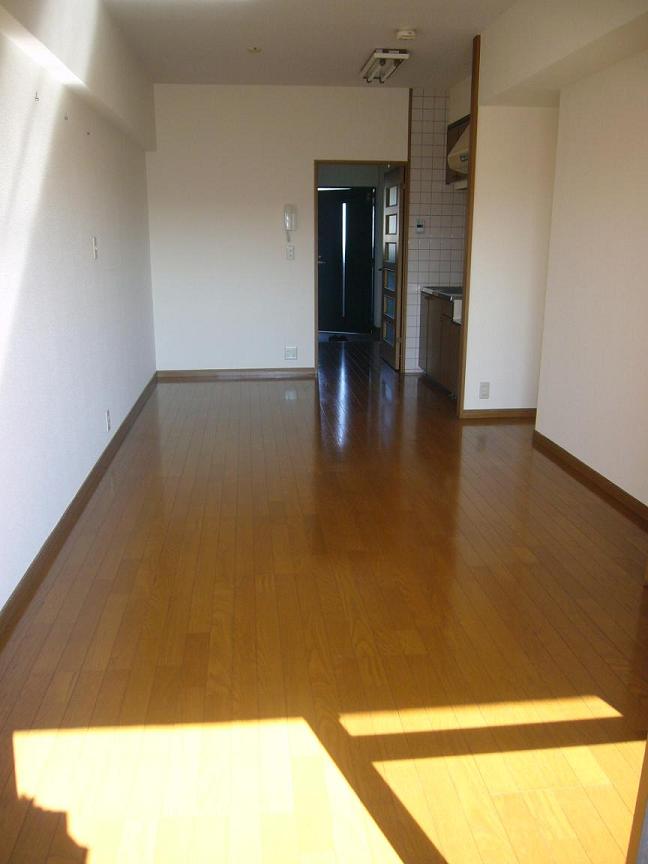 Living and room. Hiroi 10 Pledge of studio!