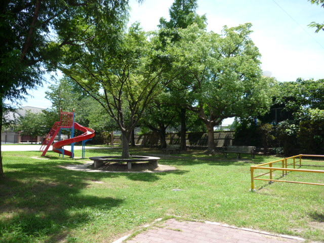 park. Dasan 950m to Central Park (park)