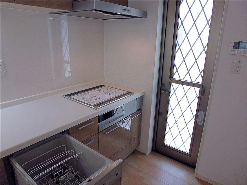 Kitchen. IH cooking heater