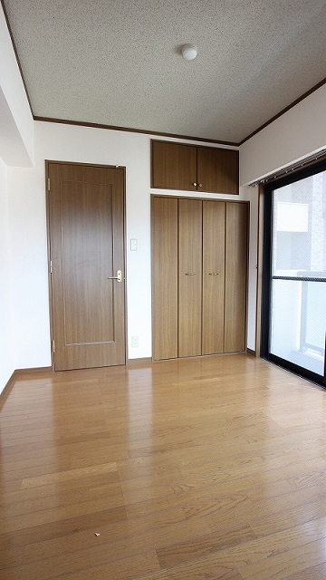 Other room space. Western style room