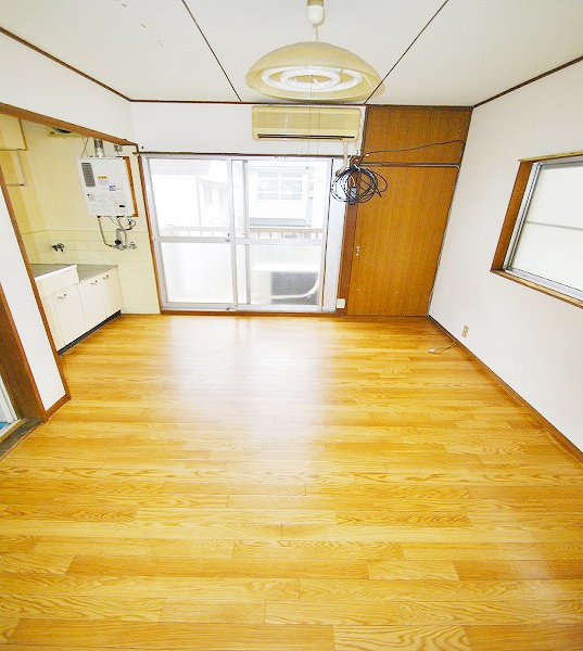 Other room space. Day good