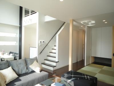 Model house photo. CM in the familiar "round and round Dandan beauty cool warm-up" experience tours the Ito street corner exhibition hall held in (about 34 square meters).