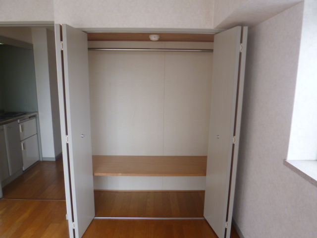 Receipt. Substantial storage! 