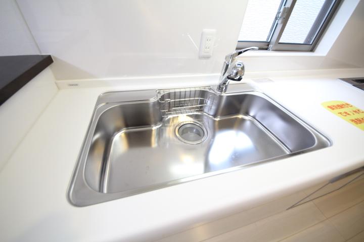 Kitchen. Local (12 May 2013) Shooting