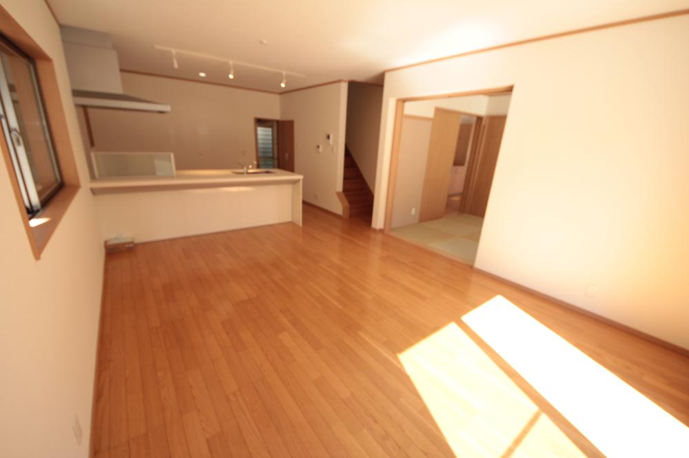 Living. Local (September 2013) Shooting