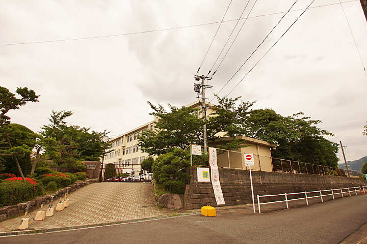 Primary school. Jinshan 200m up to elementary school (elementary school)