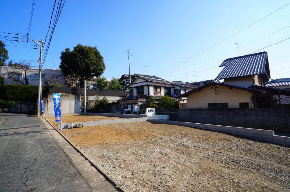 Local photos, including front road.  ☆ Local photos, including front road ☆