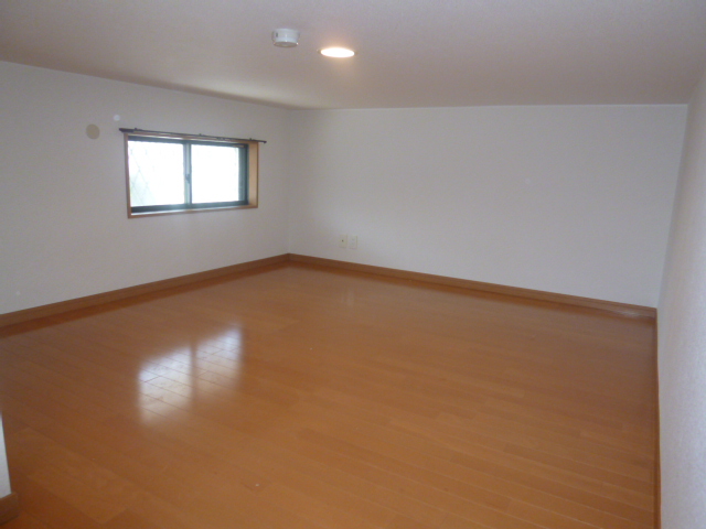 Other room space. Underfloor Storage. There is also a size that can be used as a room!