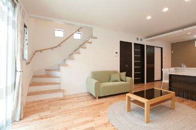 Living. The whole family is happy living stairs! Room (May 2013) Shooting