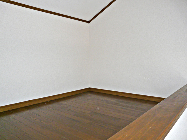 Other room space. loft