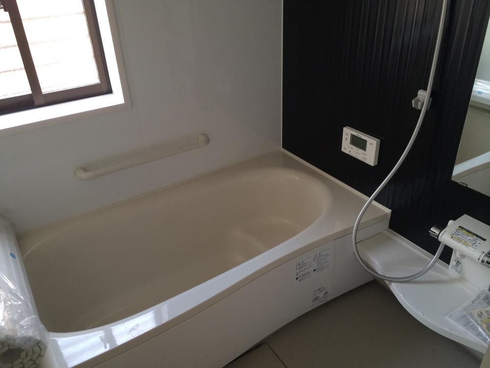 Bathroom. Indoor (12 May 2013) Shooting