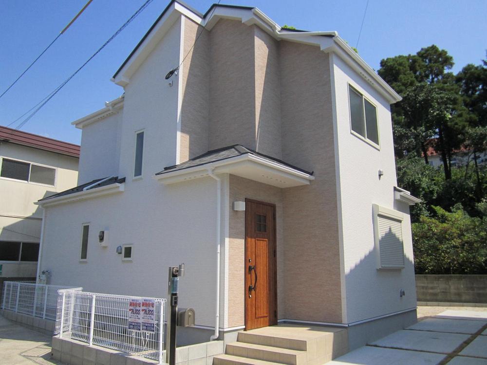 Local appearance photo. 1 Building appearance Same specifications